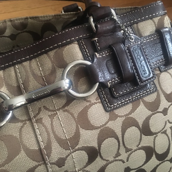 Signature canvas brown Coach Hampton Satchel - Picture 2 of 6